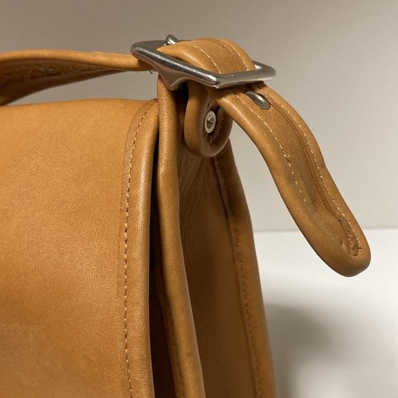 COACH Rambler's Legacy Vintage Tan Leather Shoulder Crossbody Bag 9061 - Picture 10 of 17